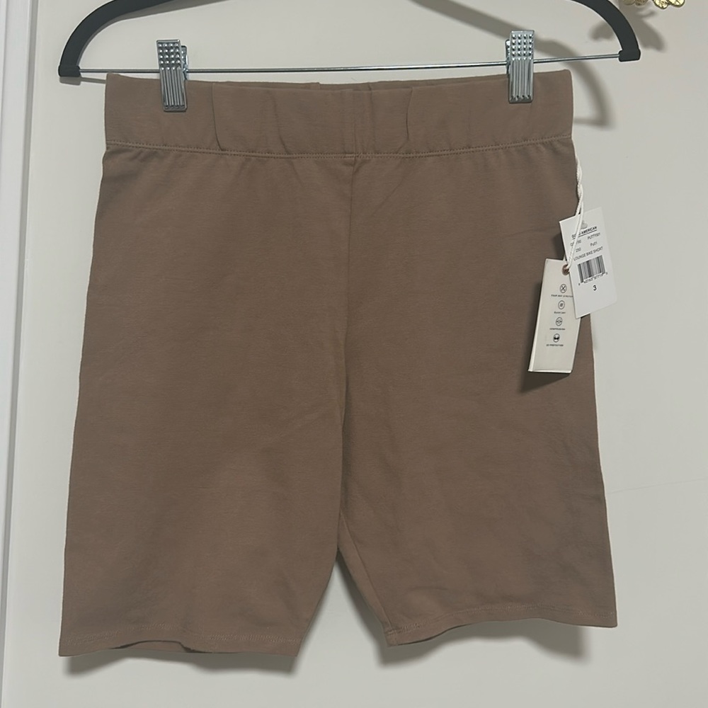 Good American Short Leggings